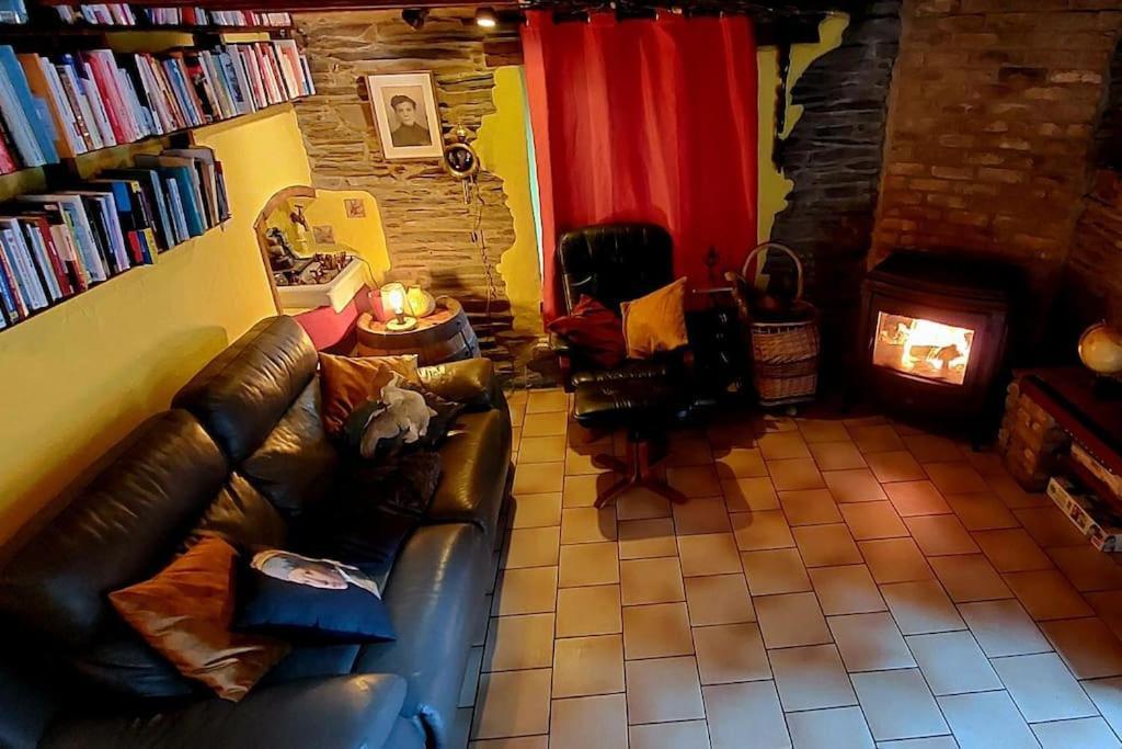 L'Ardoisiere: Jolie Maison Ardennaise. Villa Alle Exterior photo